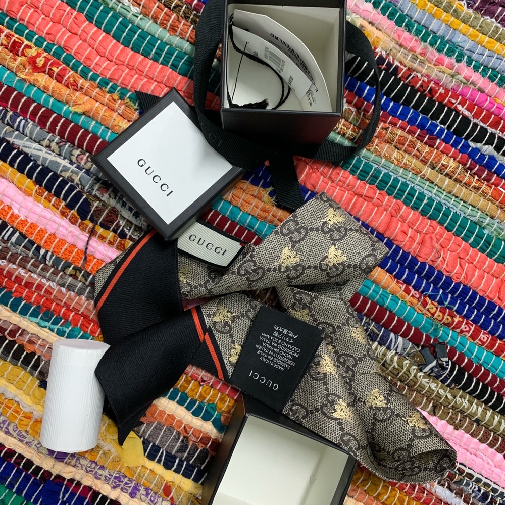 Brand new AUTHENTIC Gucci Silk Tie